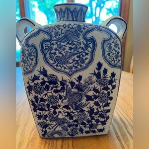 Vintage Chinese Hand Painted Ceramic Water Jug Vase